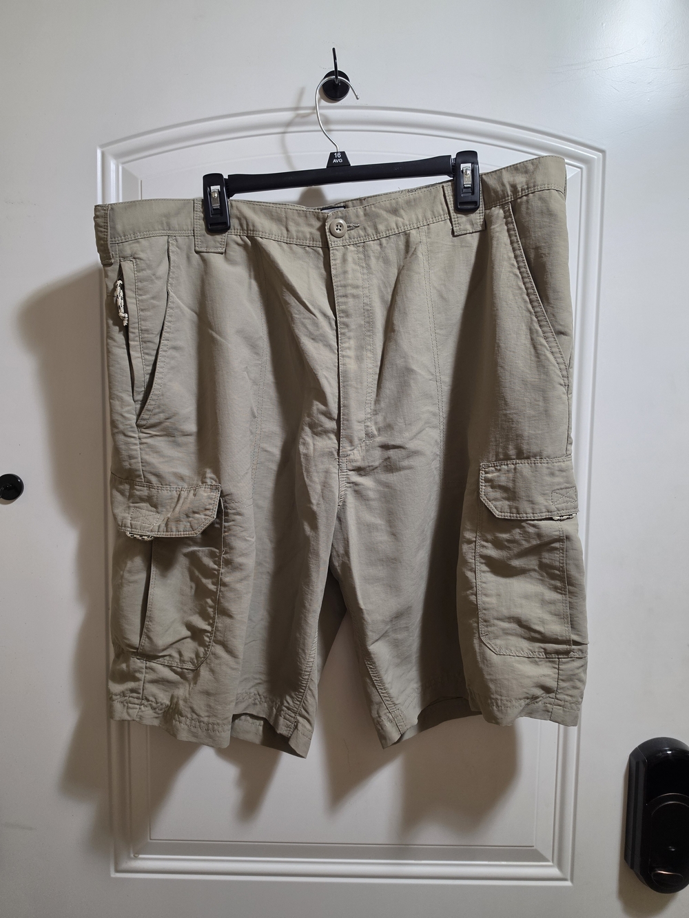 Wrangler Men's Tan Cargo Shorts - Classic Utility Style